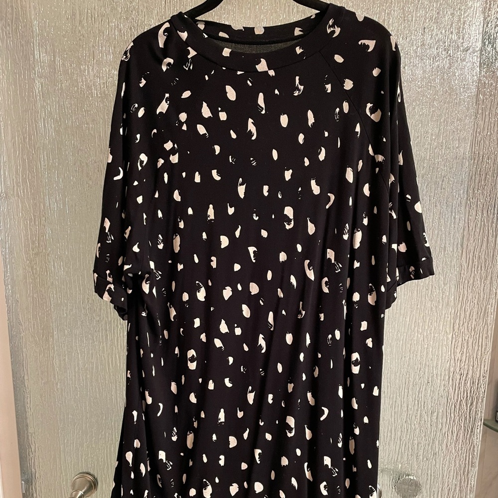 Black oversized midi dress.